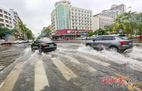 广东沿海多地海水倒灌 车辆被淹