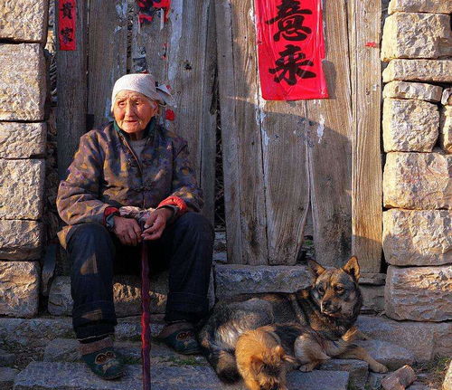 儿子靠不住，农村现在流行养女防老