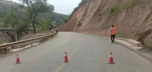 亲历者视角：河南三门峡山体滑塌致铁路线路被埋，旅客列车受阻的惊险一刻