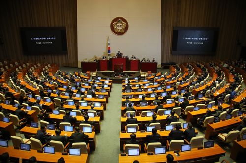 韩国国会今日表决尹锡悦弹劾案：我眼中的政治风暴