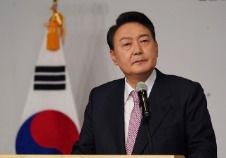 韩国政坛风暴：尹锡悦面临弹劾与调查，局势如何演变？