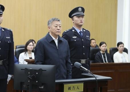 体育总局原副局长杜兆才案今日宣判：足坛反腐风暴再起波澜