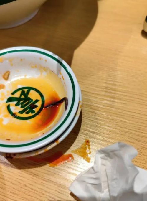 袁记云饺食品安全风波：从“吃出蚯蚓”到官方致歉