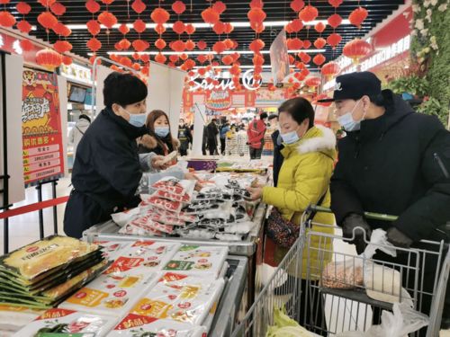 新年将至 消费市场供应足人气旺：我的亲身经历