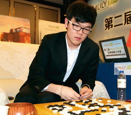 柯洁更改个人简介：从棋盘到人生新阶段