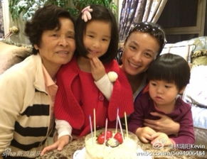 孙俪与家人的合影