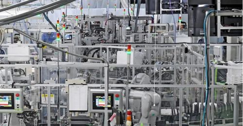 工厂内部生产线