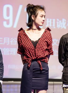 马思纯出席活动