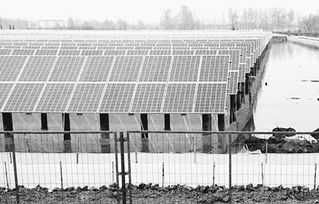 太阳能发电站全景