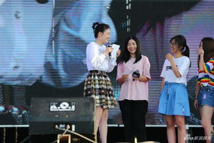 马思纯与粉丝互动