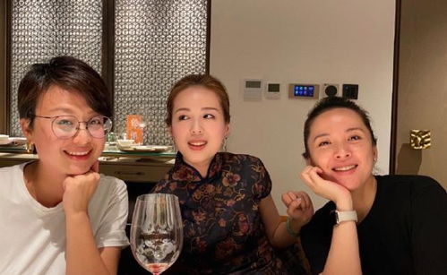 宋令东家人合影